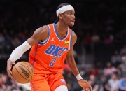 电子竞技最新下载手机版-凯尔特人压哨绝杀马龙，全场沸腾！经典一战再现传奇